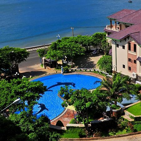 Beachfront Hotel Vung Tau Buitenkant foto