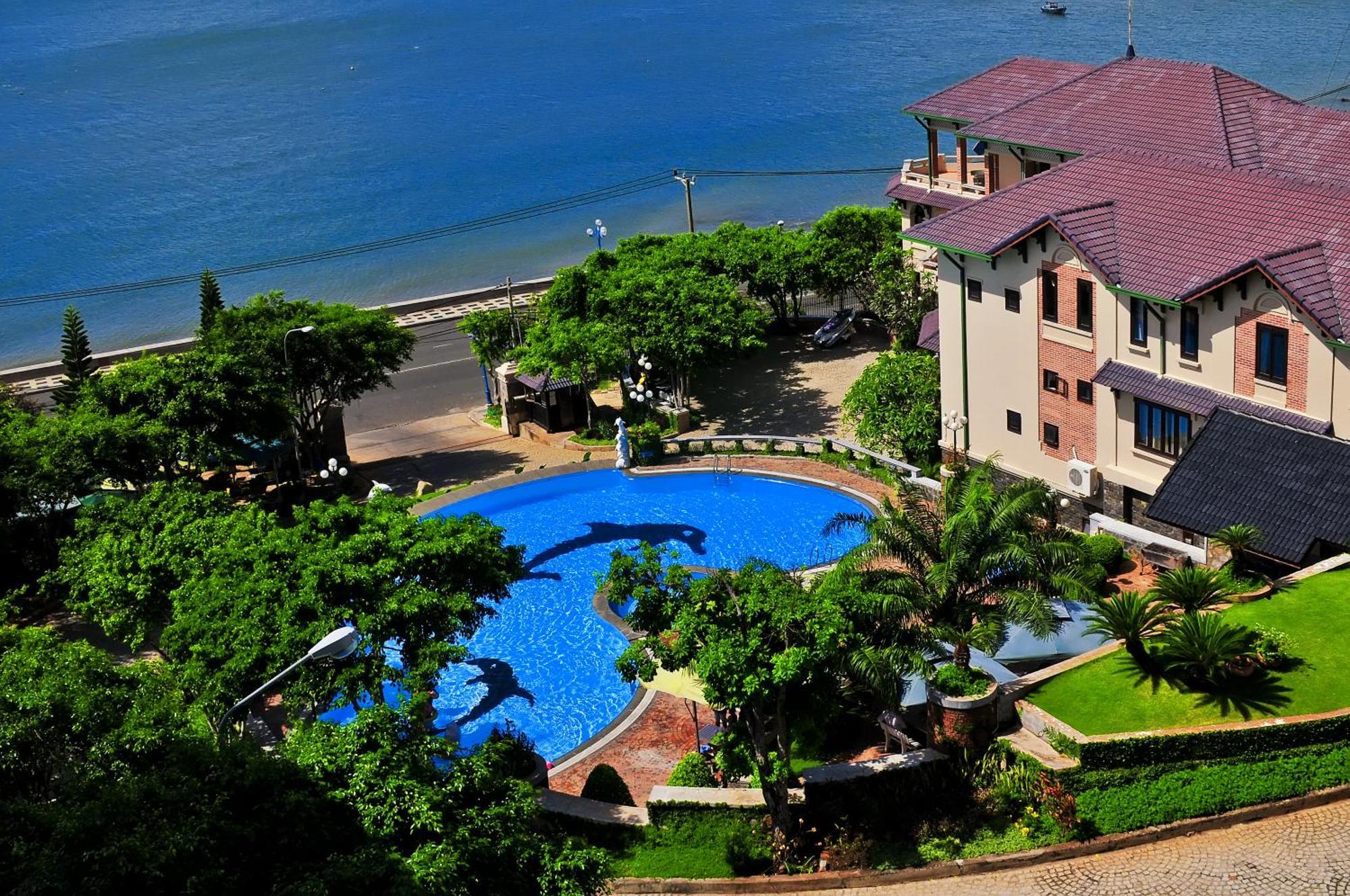 Beachfront Hotel Vung Tau Buitenkant foto