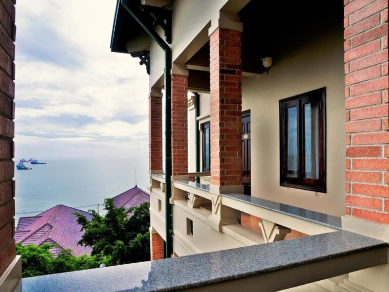 Beachfront Hotel Vung Tau Buitenkant foto