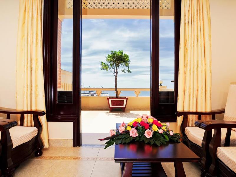 Beachfront Hotel Vung Tau Buitenkant foto