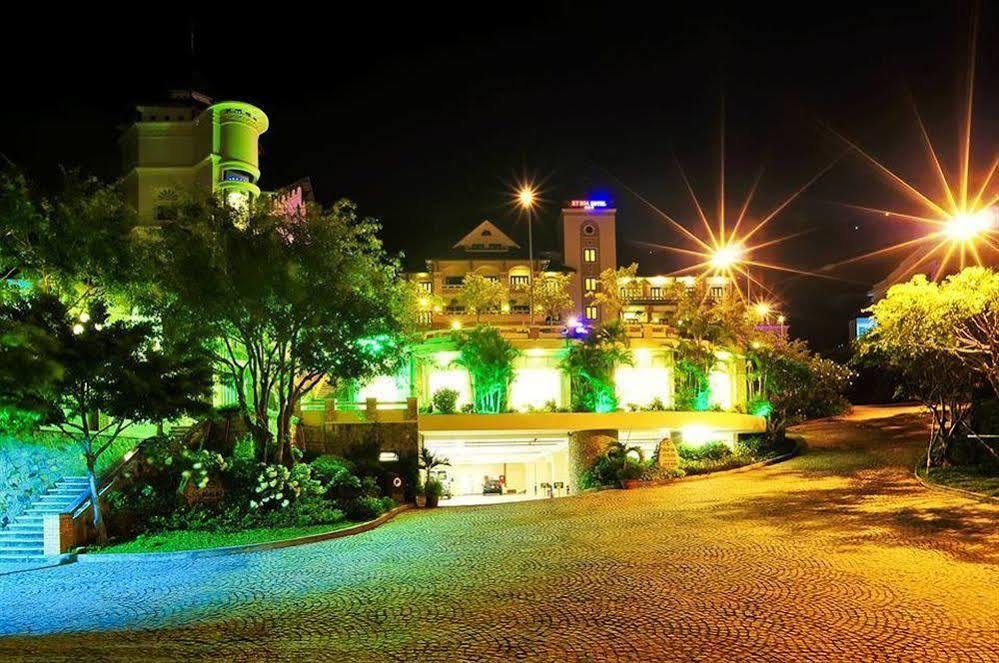 Beachfront Hotel Vung Tau Buitenkant foto