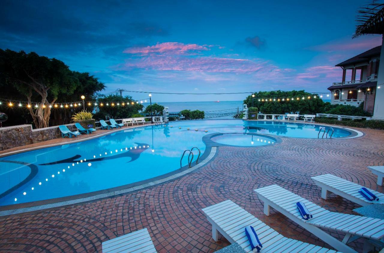 Beachfront Hotel Vung Tau Buitenkant foto